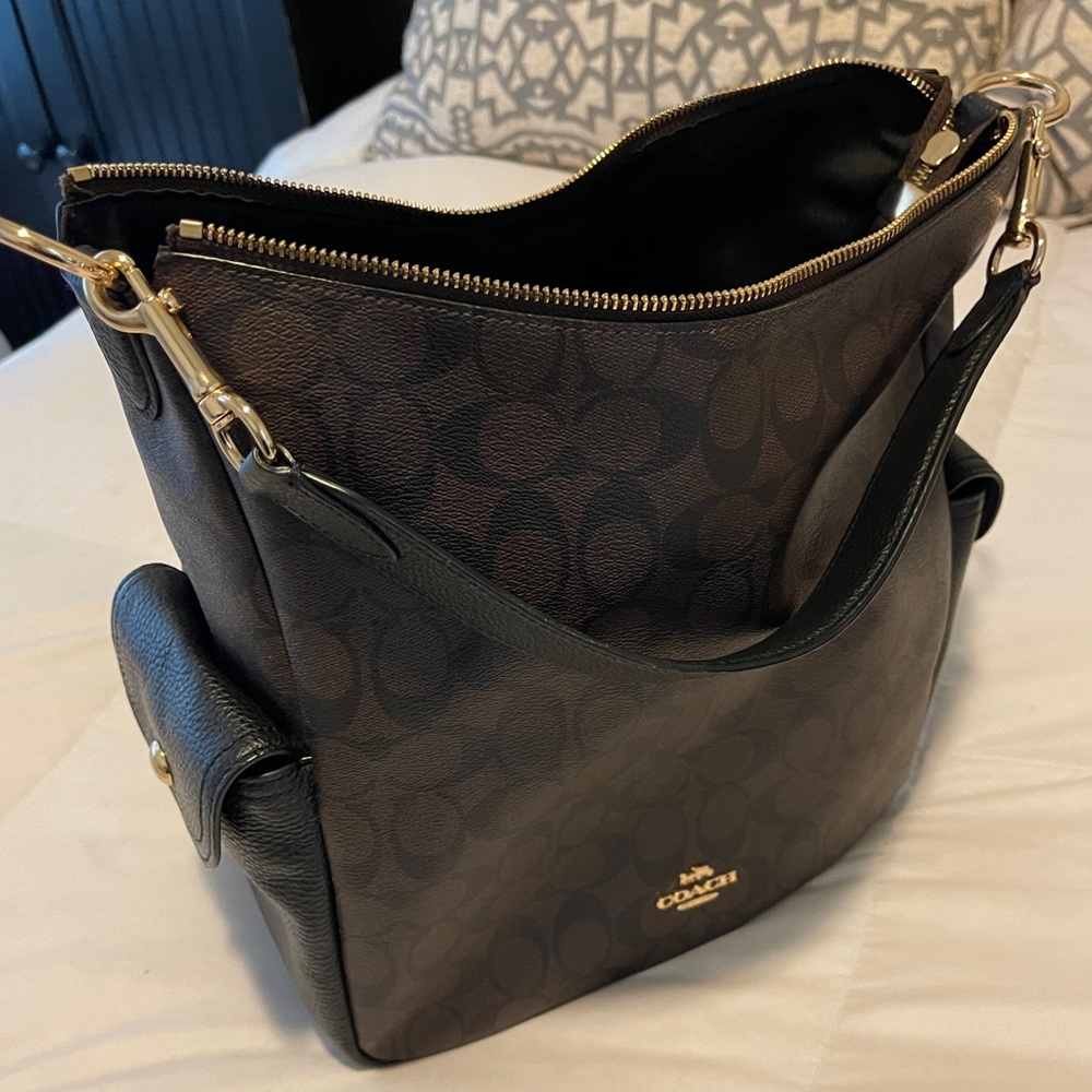 Coach bucket bag